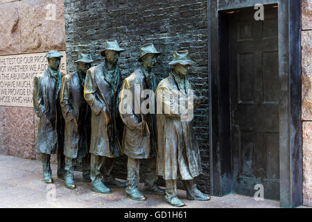 Bronze statue depicting people waiting on a bread line during the Great Depression, Franklin Delano Roosevelt Memorial Stock Photo