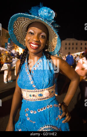 Carnaval del Junkanoo. Bay Street, Nassau, New Providence Island, Bahamas, Caribbean. New Year's Day Parade. Boxing Day. Costumed dancers celebrate the New Year with the Junkanoo Parade on January 1. Stock Photo