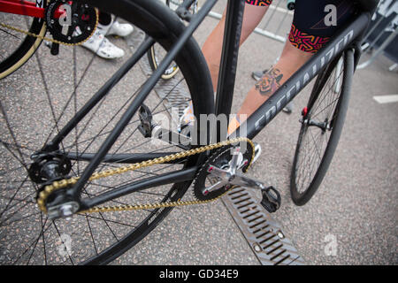 Fixie Bike Single Speed Fixed Gear Bikes track Velodrome Specialized Bicycle Chain Stock Photo