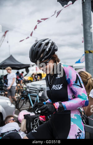 Women Cycling Team Velociposse Femme Brutale rider at the Red Hook Crit London 2016 Fixie Bikes Criterium Track Fixed Gear Bikes Stock Photo