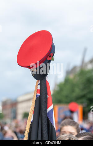 Belfast, UK. 12th July 2016. A bandsmans hat on a flagpole during Orangemen day (The twelfth). It originated during the late 18th century in Ulster. It celebrates the Glorious Revolution (1688) and victory of Protestant king William of Orange over Catholic king James II at the Battle of the Boyne (1690), Credit:  Bonzo/Alamy Live News Stock Photo