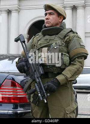 Special action forces of the Chilean army secure the visit of German president Joachim Gauck in front of the presient's palace in Santiago de Chile, Chile, 12 July 2017. The German head of state is on a seven-day visit to CHule and Uruguay. Photo: Wolfgang Kumm/dpa Stock Photo