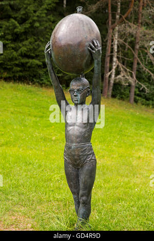 fine arts, Pauza, Evaldas, sculpture: 'Gintare/Electricity', bronze, 2006, Europos parkas, Lithuania, Artist's Copyright has not to be cleared Stock Photo