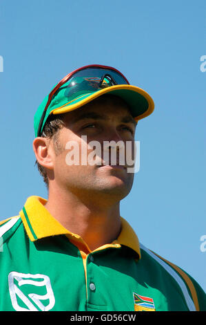 Jacques Kallis. South African all-rounder Jacques Kallis during net ...