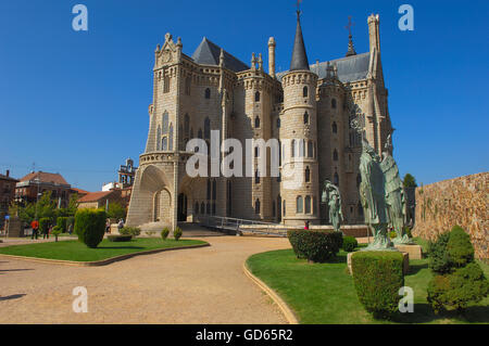 Astorga, Gaudi Palace now Museun of the ways, Episcopal Palace, Via de la plata, Ruta de la plata, Leon province, Castilla y Leon, Camino de Santiago, Way of St James, Spain, Europe Stock Photo