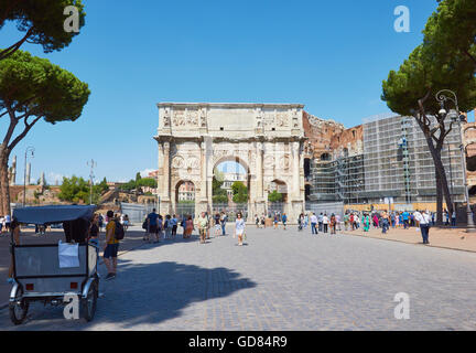 Arch of Constantine (Arco Di Costantino) and the Colosseum Rome Lazio Italy Europe Stock Photo