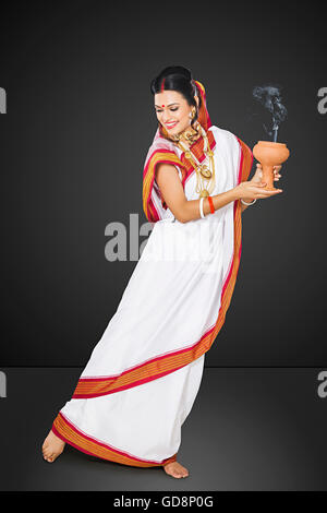 1 Indian Bengali Adult Woman Durga Puja Chilam Dancing Stock Photo