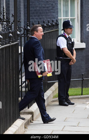 Downing Street, London, July 13th 2016. British Prime Minister David Cameron leaves 10 Downing Street on his way to the House of Commons for Prime Minister's Questions, his last before handing over to Theresa May, the country's new Prime Minister. Credit:  Paul Davey/Alamy Live News Stock Photo