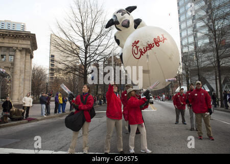 Atlanta, GA, USA. 31st Dec, 2014. 2014 Chick-fil-A Peach Bowl parade and fanfest © Robin Rayne Nelson/ZUMA Wire/Alamy Live News Stock Photo