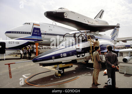 The Space Shuttle Enterprise piggybacked on a 747 Jumbo Jet. Enterprise, the first Space Shuttle Orbiter Stock Photo