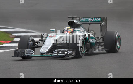 Lewis Hamilton leading the Formula 1 British Grand Prix at Silverstone Stock Photo