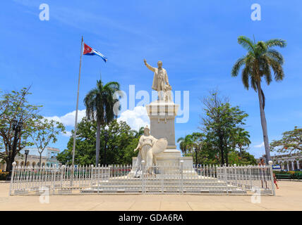 Jose Marti statue in Parque Marti Park, Plaza de Armas, Cienfuegos, Cuba Stock Photo