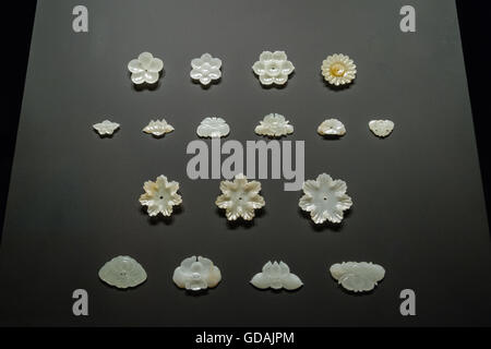 White Jade ornaments (Qing Dynasty) – Hong Kong Heritage Museum Stock Photo