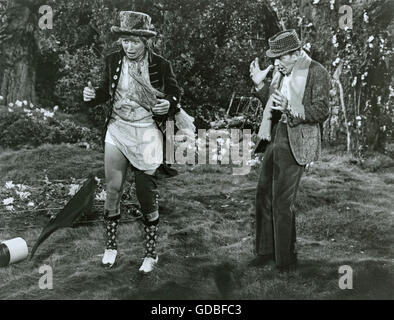 FILM Finian's Rainbow (1968, Francis Ford Coppola) Tommy Steele (Og), Fred Astaire (Finian McLonergan) Stock Photo