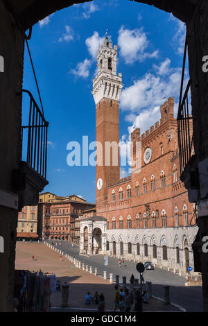 Siena, Siena Province, Tuscany, Italy.  Piazza del Campo and Torre del Mangia Stock Photo