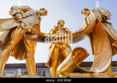 England,West Midlands,Birmingham,Centenary Square,S tatue of Matthew Boulton and James Watt and William Murdoch by William B Stock Photo