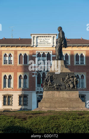 Italy, Lombardy, Milan, Piazza Buonarroti, Casa Di Riposo Fondazione Verdi Stock Photo