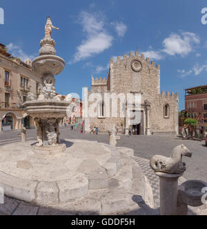 Piazza Duomo,Duomo di Taormina Stock Photo