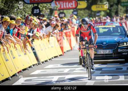 Vallon-Pont-d'Arc, France. 15th July, 2016. Tejay van Garderen (BMC Racing Team) finishes the stage in 16th place. Van Garderen is the top ranked American on the GC, in 6th place, 3'19' behind GC leader Chris Froome (Team Sky). John Kavouris/Alamy Live News Stock Photo