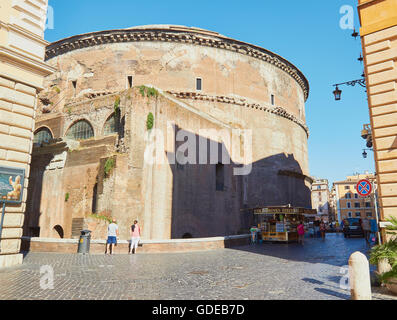 The Pantheon Piazza della Rotonda, Rome Lazio Italy Europe Stock Photo