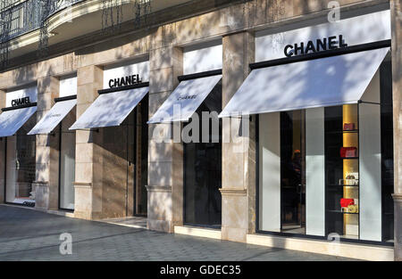 Facade of a Chanel store, shop, in Paris, France Stock Photo - Alamy