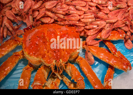 Close up of fresh crab and shrimp from the Sea. Famous Bergen Fish Market, Bergen, Norway, Hordaland, Scandanavia Stock Photo