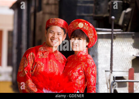 Vietnamese bridal couple, Dalat, Vietnam Stock Photo