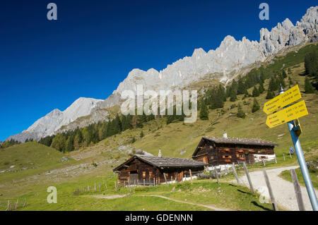 Chalet in front of Hochkoenig Mountain, Pinzgau, Pongau, Salzburger Land, Austria Stock Photo