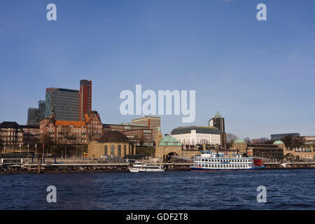 Office building with Dancing Towers and landing bridges in Hamburg, Elbe, Germany Stock Photo