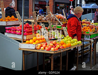 Fruit market stall, Moore Street Dublin Ireland Stock Photo