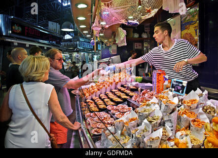 The Boqueria ('Mercat de Sant Josep de la Boqueria'), the famous food market next to the Rambla of Barcelona, Catalonia, Spain. Stock Photo