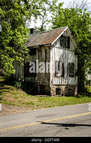 Old Cattle Scale Building, 3340 Rokeby Road, Delaplane, Virginia Stock Photo