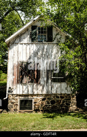 Old Cattle Scale Building, 3340 Rokeby Road, Delaplane, Virginia Stock Photo