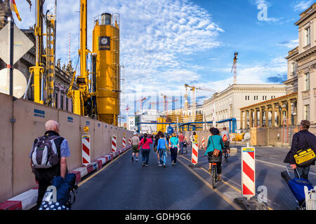 Mitte, Berlin.The City Palace, Stadtschloss. Construction site of new museum and opera house in Unter den Linden Stock Photo