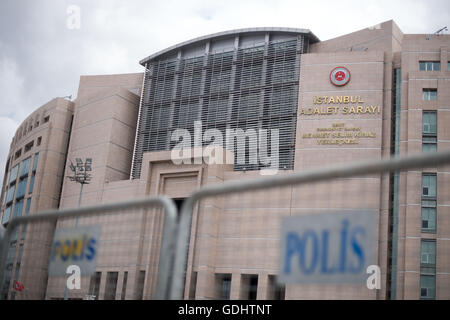 Istanbul, Turkey. 18th July, 2016. The Istanbul Çaglayan Justice Palace in Istanbul, Turkey, 18 July 2016. Turkish authorities said they had regained control of the country after thwarting a coup attempt. Photo: Marius Becker/dpa/Alamy Live News Stock Photo
