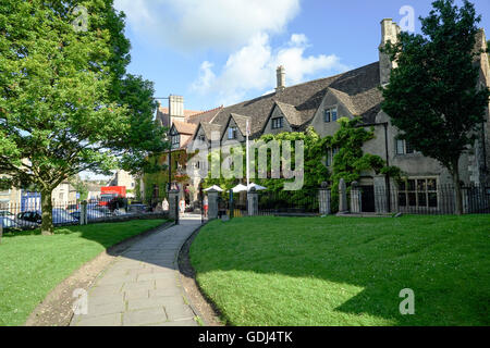 The Old Bell Hotel Malmesbury Wiltshire England UK Reputedly England   The Old Bell Hotel Malmesbury Wiltshire 2 Gdj4tk 