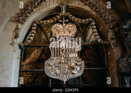 Old Bones, Skulls In Sedlec Ossuary (Kostnice), Kutna Hora, Czech. Ossuary Contain Skeletons Of Between 40,000-70,000 People, Wh Stock Photo