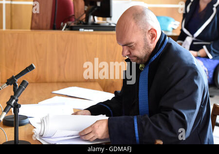 Brno, Czech Republic. 19th July, 2016. Court proceeding with U.S. citizen Kevin Dahlgren charged with quadruple murder of his Czech relatives in Brno, Czech Republic, July 19, 2016. Dahlgren is suspected of having brutally killed the family with whom he l Stock Photo