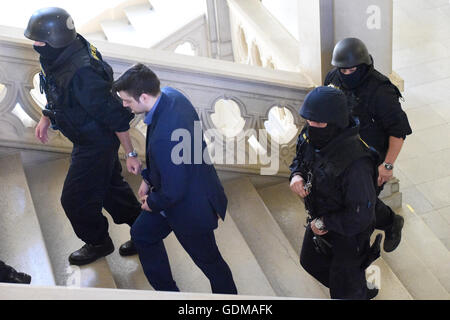 Brno, Czech Republic. 19th July, 2016. Court proceeding with U.S. citizen Kevin Dahlgren (pictured) charged with quadruple murder of his Czech relatives in Brno, Czech Republic, July 19, 2016. Dahlgren is suspected of having brutally killed the family wit Stock Photo