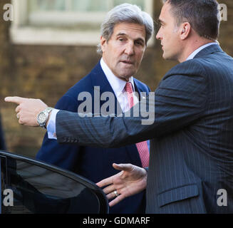 Downing Street, London, July 19th 2016. US Secretary of State John Kerry arrives in Downing Street to pay a courtesy call on Prime Minister Theresa May ahead of talks with British Foreign Secretary Boris Johnson. Credit:  Paul Davey/Alamy Live News
