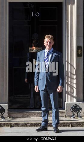 Astronaut Tim Peake and his wife Rebecca arrive in Downing Street ...