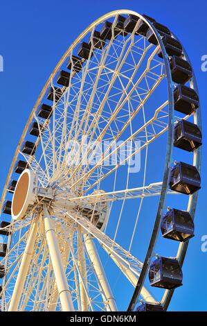 Centennial Wheel, the Ferris wheel at Chicago's Navy Pier that opened to the public in late May 2016. Chicago, Illinois, USA. Stock Photo