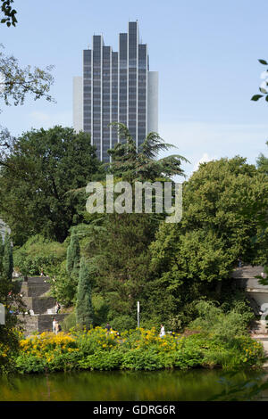 Radisson Blu Hotel behind the old botanical garden, Hamburg, Germany Stock Photo