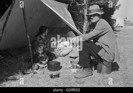 Sinti and Romanies in France, 1941 Stock Photo