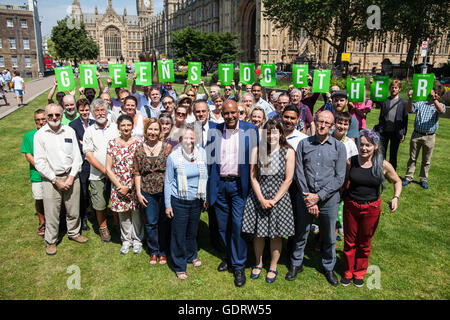 London, UK. 20th July, 2016. Leading members of the Green Party including Amelia Womack and Shahrar Ali (Deputy Leaders), Jenny Jones (Baroness Jones of Moulsecoomb) and Jonathan Bartley (Work and Pensions spokesperson, running for co-leader with Caroline Lucas) welcome new members to the Green Party outside Parliament. The Green Party has, in response to the EU referendum result and increased incidences of xenophobia and hate crime, introduced a flat rate ‘International Membership’ to encourage more migrants and EU nationals to join the party. Credit:  Mark Kerrison/Alamy Live News Stock Photo