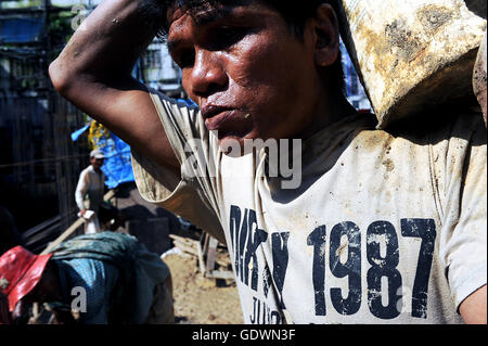 Construction worker in Yangon Stock Photo