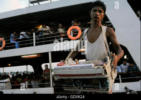 Dala ferry in Yangon Stock Photo