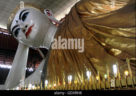 MYANMAR. Yangon. 2014. Giant reclining Buddha Stock Photo