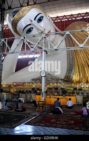 MYANMAR. Yangon. 2014. Giant reclining Buddha Stock Photo