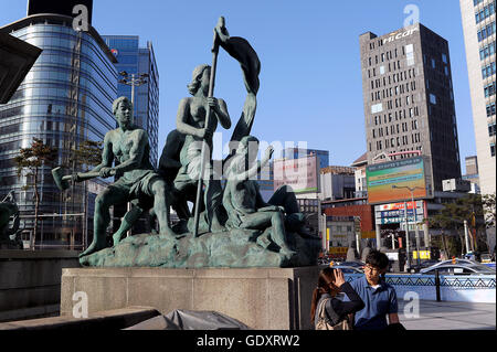 SOUTH KOREA. Seoul. 2013. Street scene Stock Photo